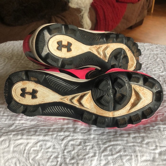 Under armour Cleats - Picture 3 of 3
